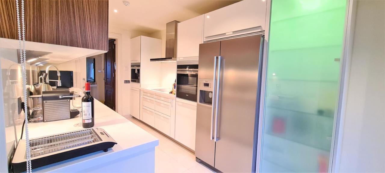 Luxury Apartment Frontal Beach In Doncella Beach Эстепона Экстерьер фото