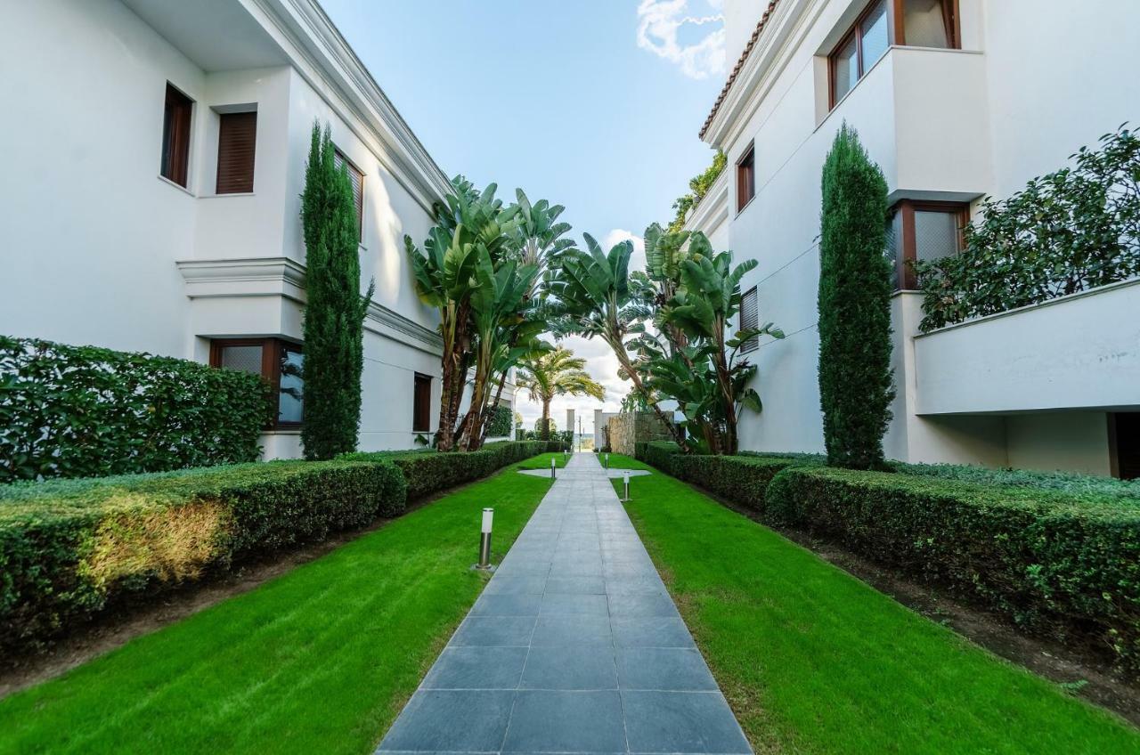 Luxury Apartment Frontal Beach In Doncella Beach Эстепона Экстерьер фото